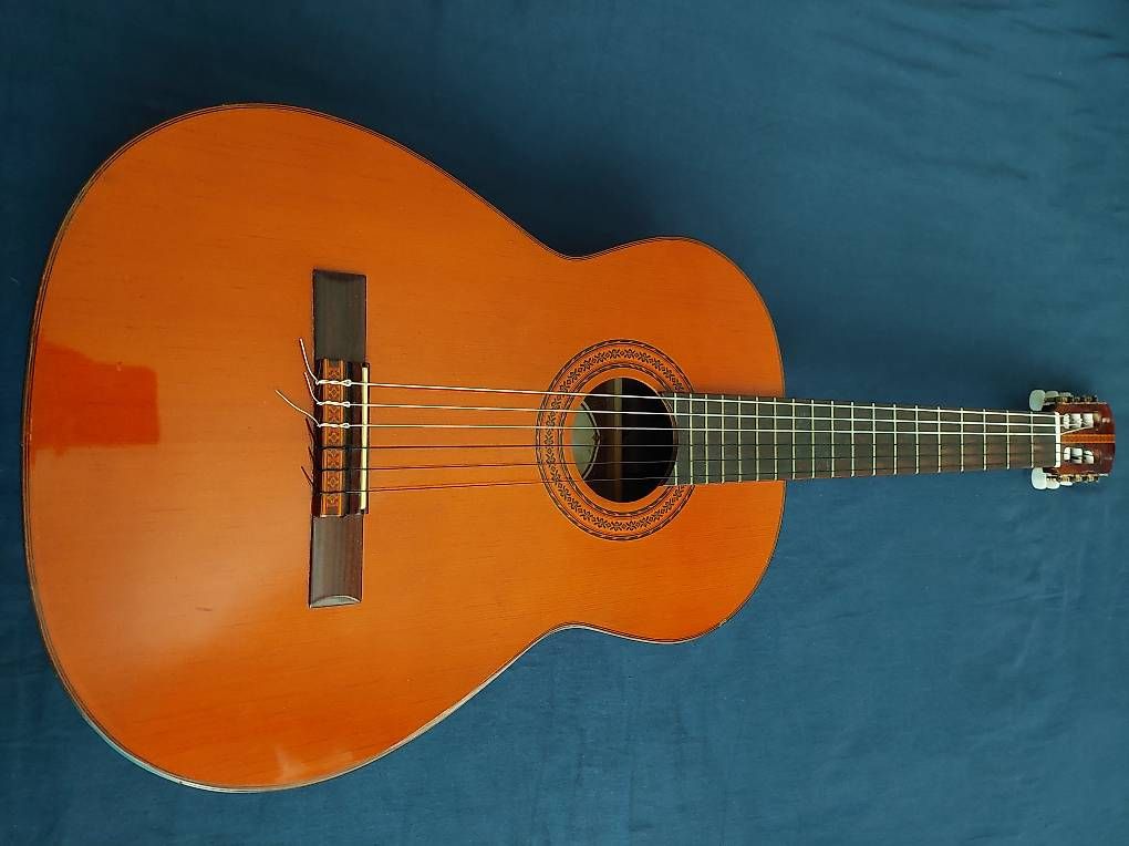 Strumenti musicali: Gitarre klassisch aus Spanien – Usato da Zürich venduto da aebv 4