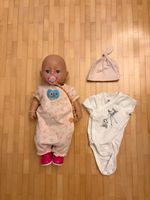 Schöne Puppe mit echten Babykleider von H&M, Grösse Eur 44