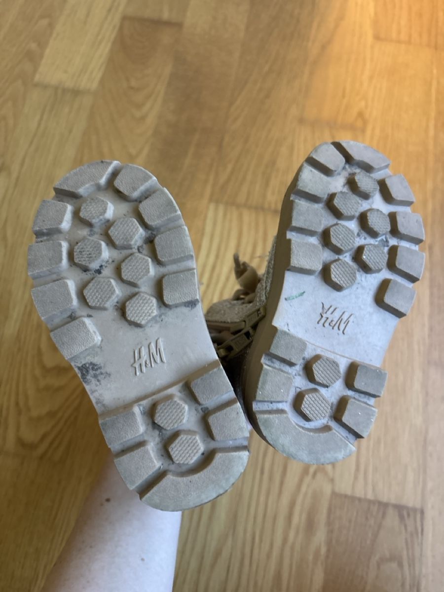 H&M Scarpe per ragazze: H&M Kinderstiefel Glitzer goldig, Gr. 20/21 – Usato da Kemptthal venduto da bklaudia 1