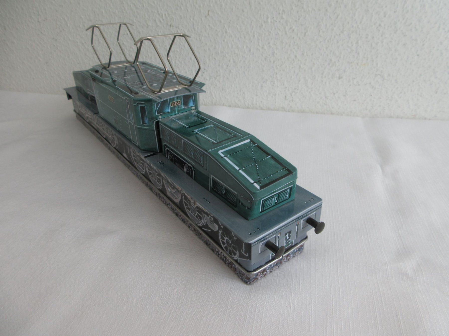 Modellini di ferrovie: Blech - Loki Krokodil vom Läckerli Huus, 2010 – Usato da Binningen venduto da Oldfashion 3
