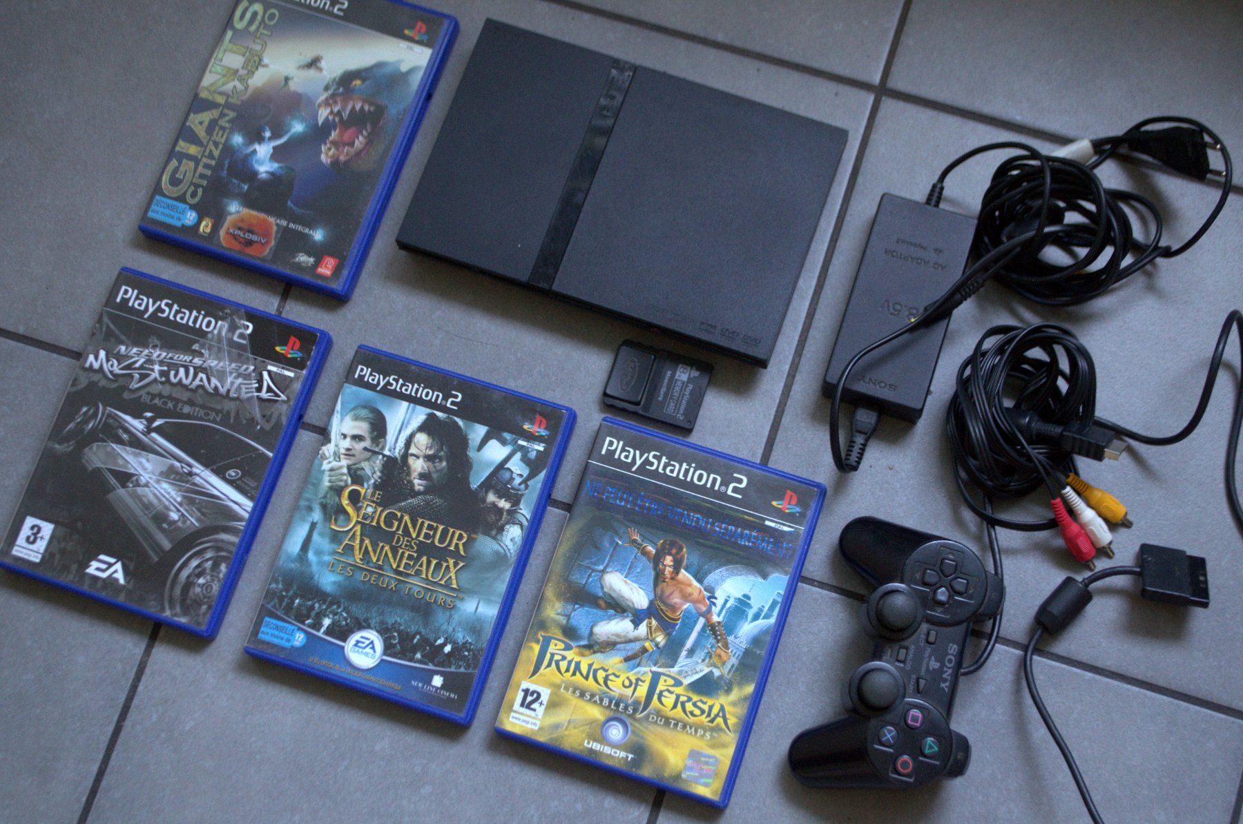 Sony Console: Playstation 2 / PS2 Slim SCPH-70003 – Usato da Collonges venduto da arashee 1