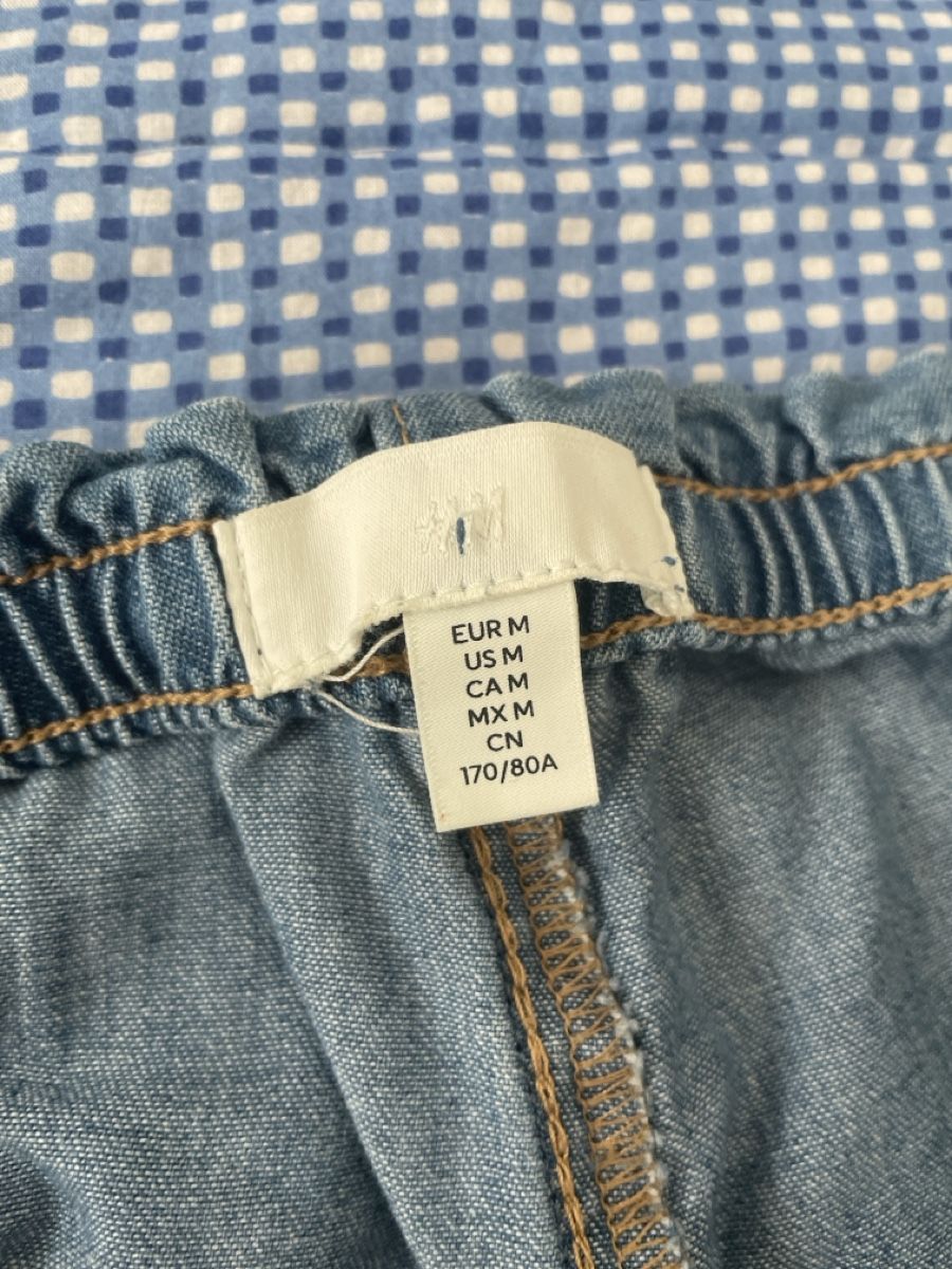 H&M Jeans: Pantaloni H&M denim – Gebraucht aus Zürich von VFC161 2
