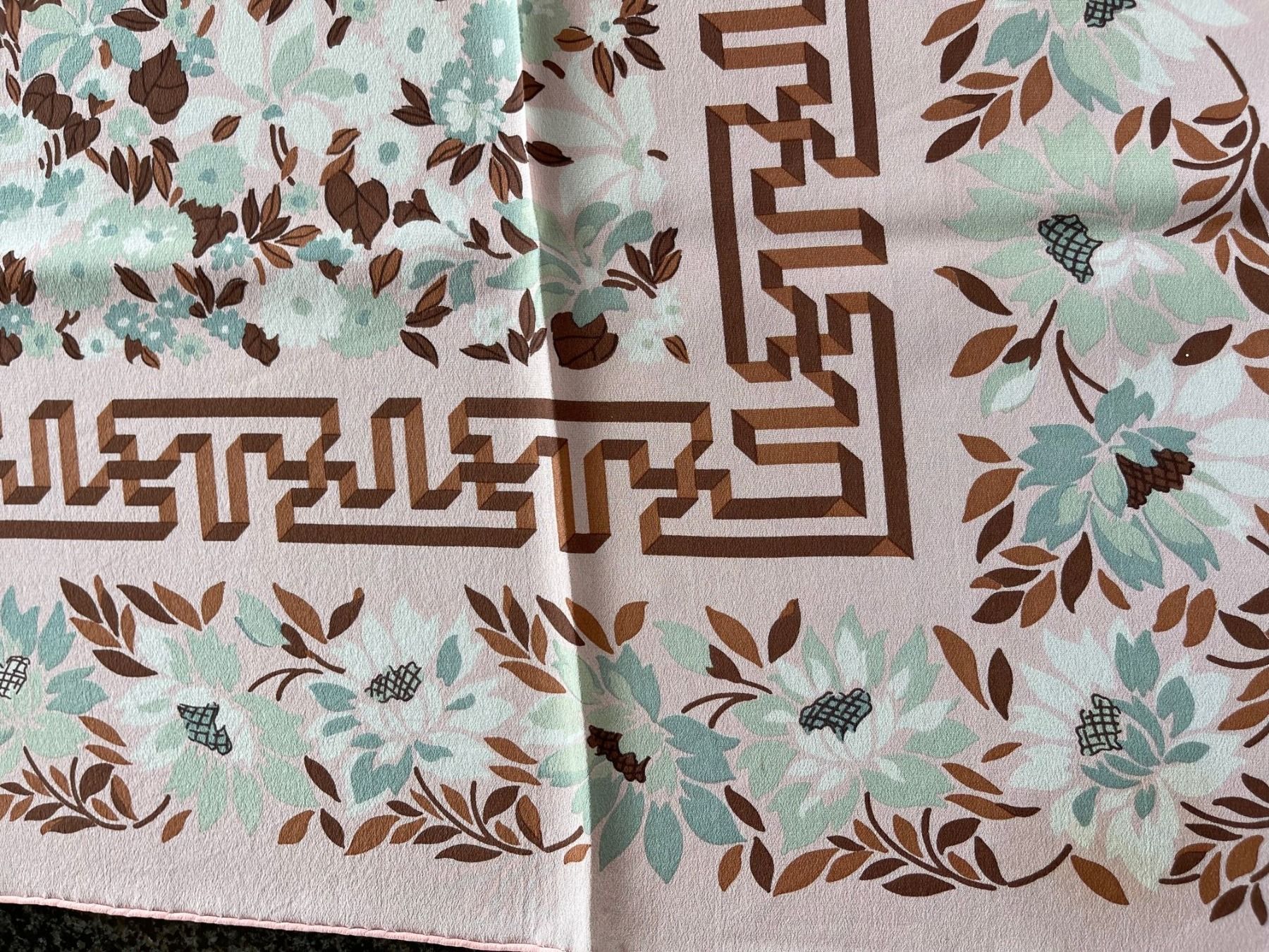 Dior Foulard & Sciarpe: Foulard Christian DIOR – Usato da La Croix (Lutry) venduto da Sporades 4