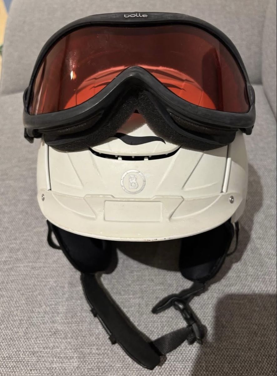 Caschi: Casque de ski Bogner Flames + masque Bollé, taille S – Usato da Chavannes-Renens venduto da Meilina.R17