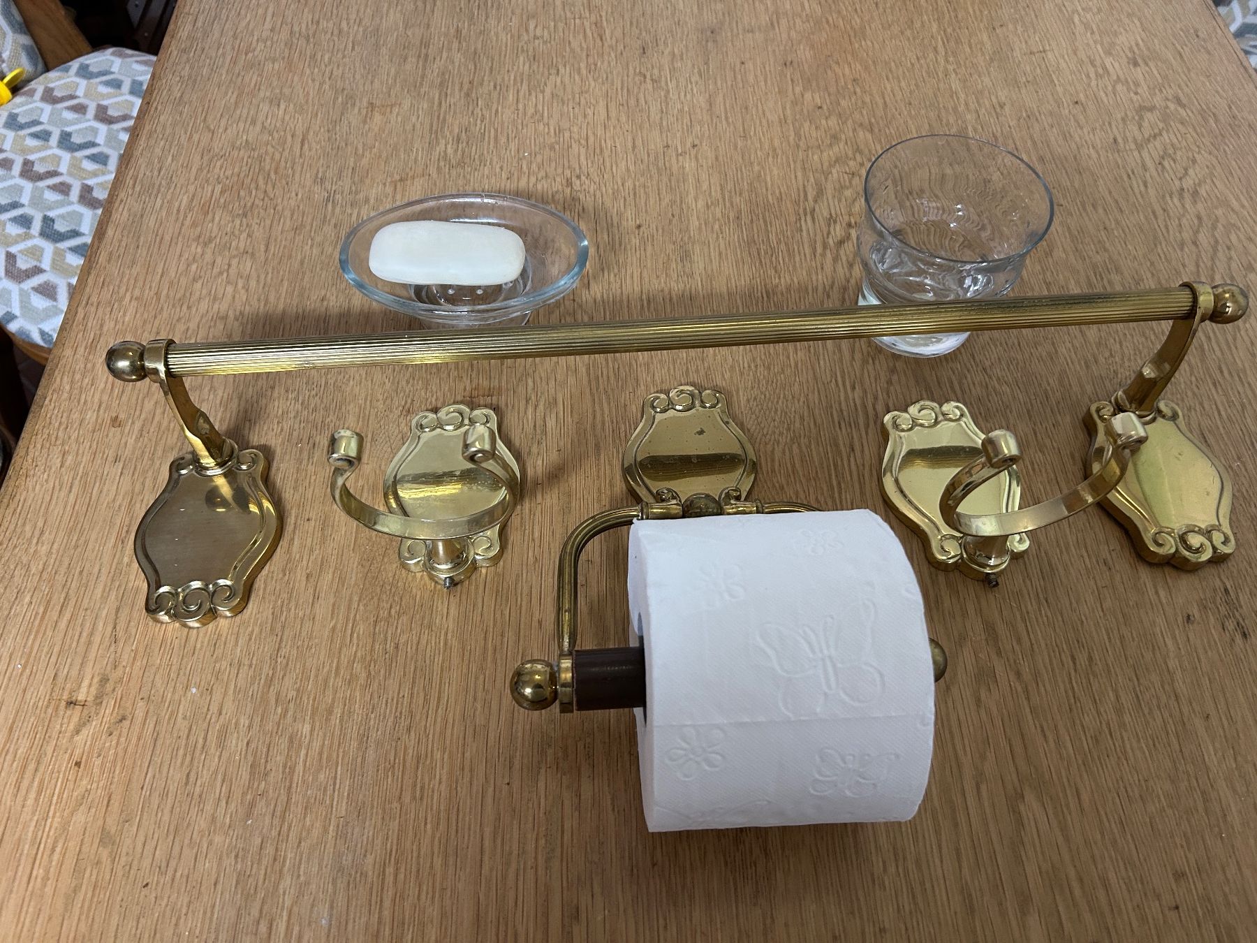 WC: Badezimmer Accessoires Set Messing 4-teilig Vintage – Gebraucht aus emmen von ricoides 2