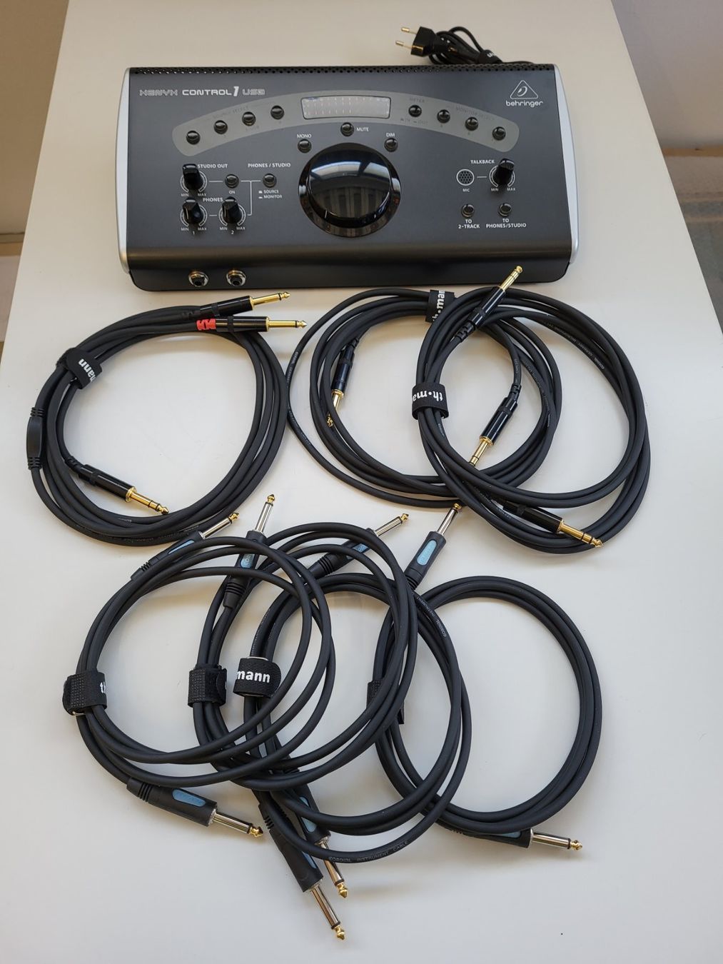 Behringer Attrezzatura per studi di registrazione: Behringer Xenyx Control1 USB – Usato da Brügg BE venduto da POU-BELLE