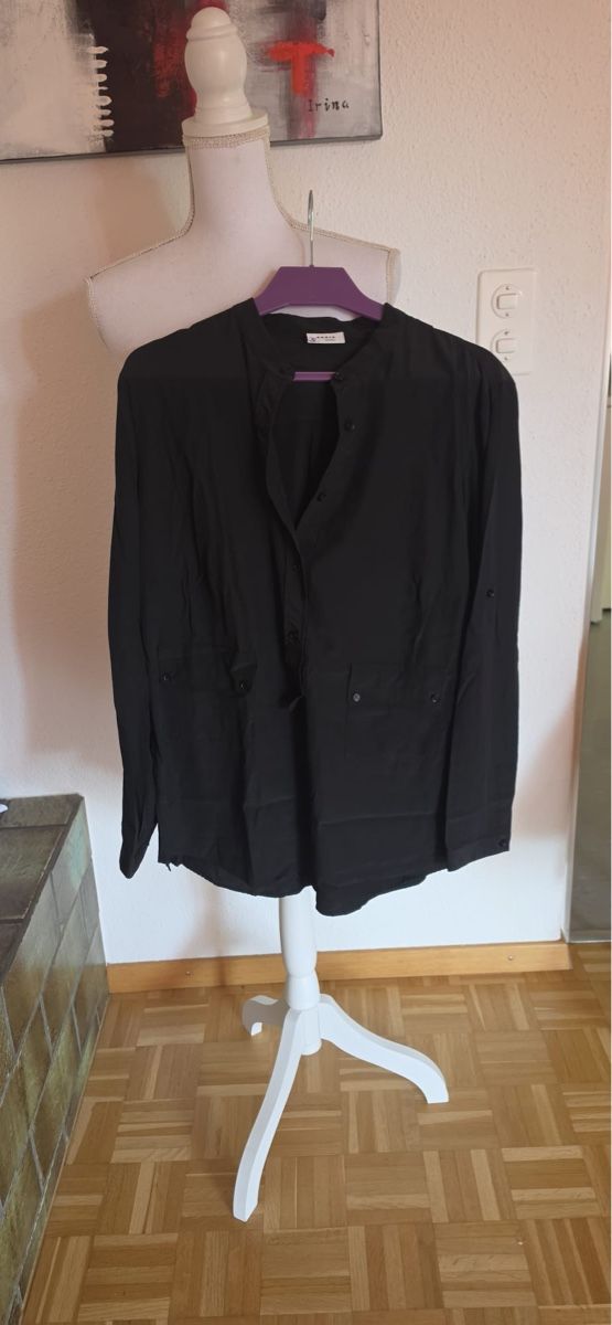 Akris Blusen: AKRIS Bluse schwarz 100% Seide Grösse 44 – Gebraucht aus St. Gallen von mania03