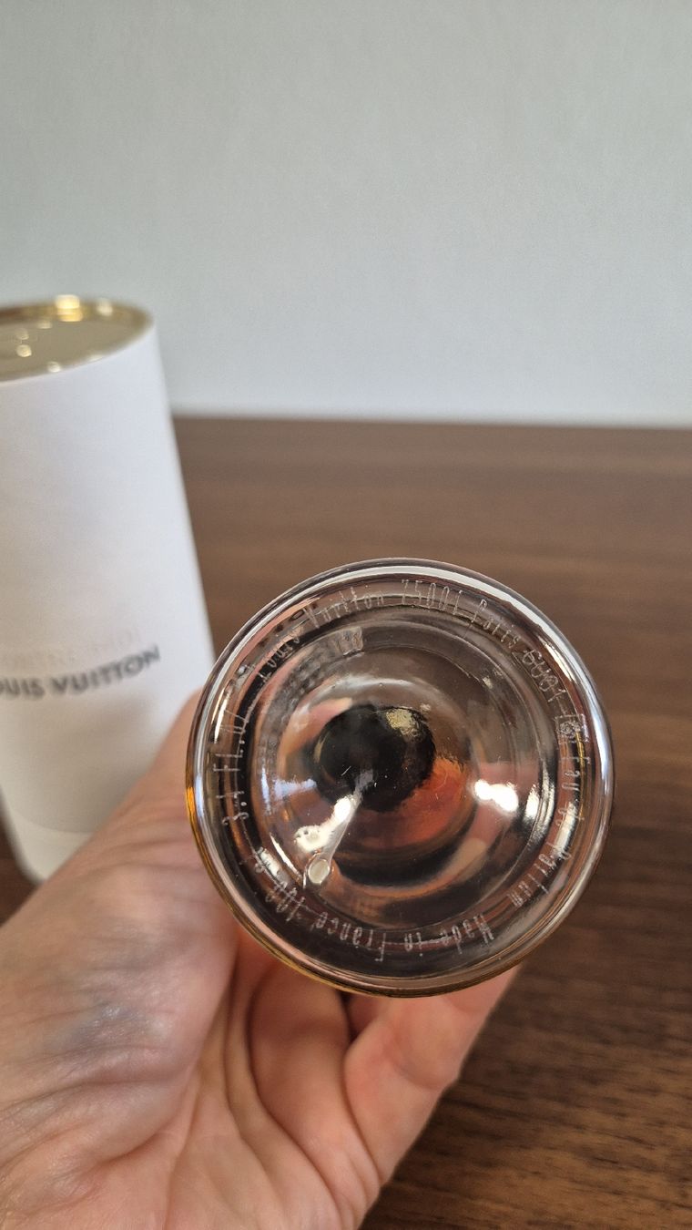 Louis Vuitton Profumi & Eau de Toilette: Contre Moi Louis Vuitton Parfum 100ml – Usato da Oberentfelden venduto da Principessa75 3