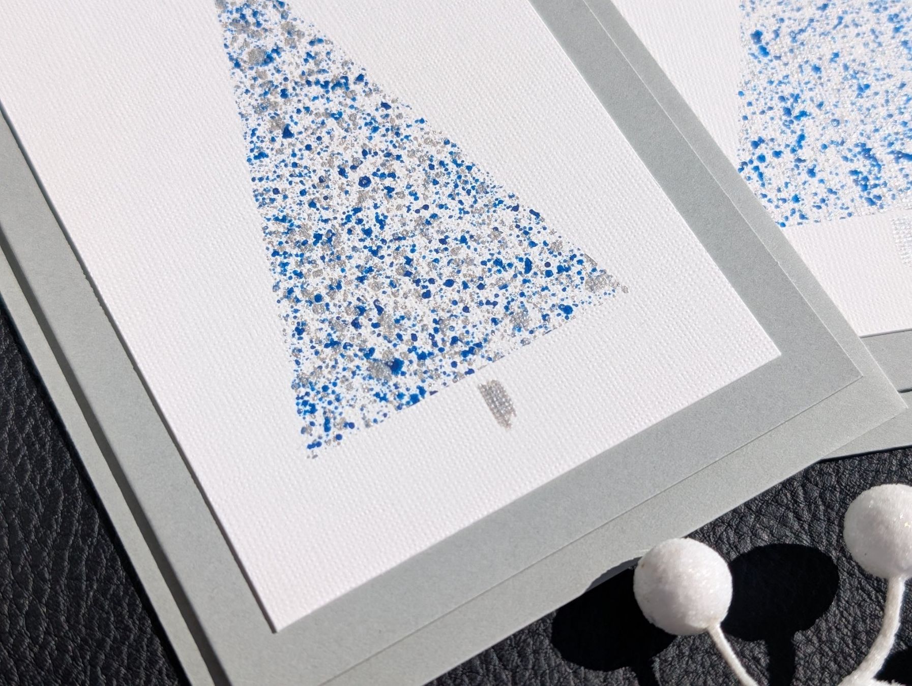 Cartoline: Weihnachtskarte blau-silber Weihnachtsbaum – Set 2 Karten – Nuovo e nell'imballaggio originale da Winterthur venduto da LaVieColor 1