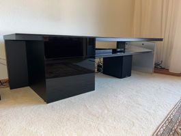 Elegantes TV-/HiFi-Möbel mit Glas und gebürstetem Aluminium