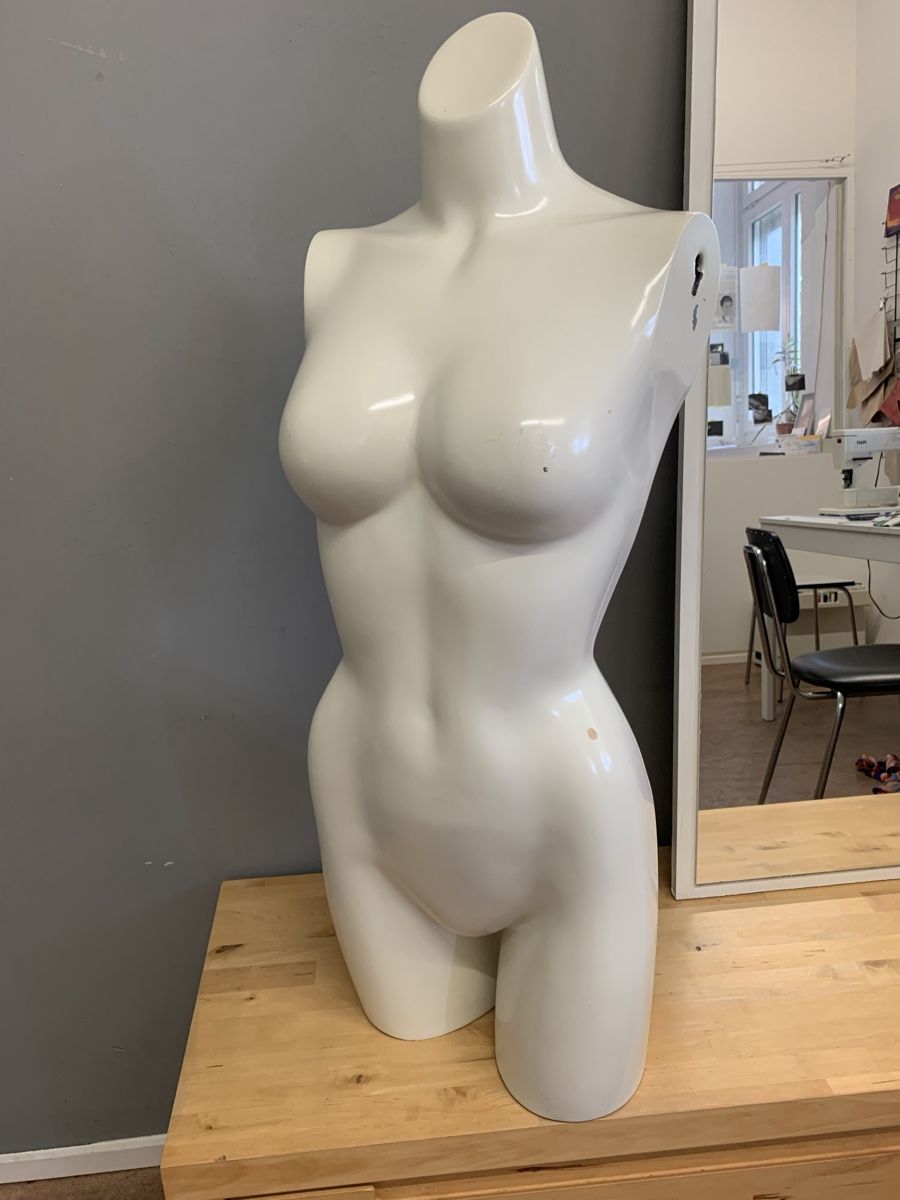 Autres décorations & accessoires: Schaufensterpuppe – D'occasion à Basel par Wotan 2