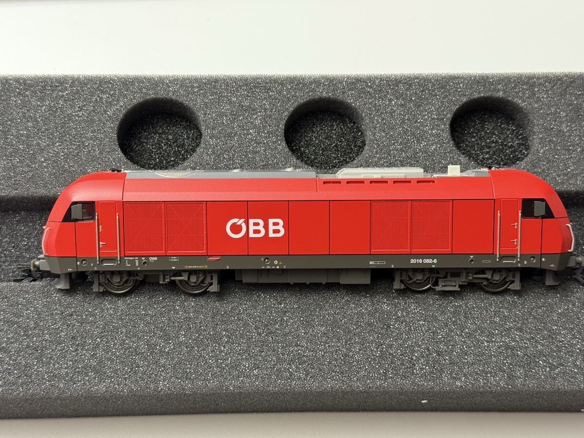 Trix Modelleisenbahnen: Trix ÖBB Simens Hercules Diesellok / DC HO – Gebraucht aus Jonschwil von sutfra12 2
