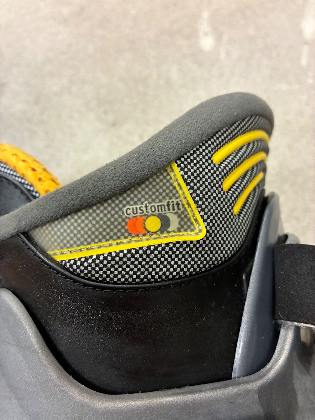 Salomon Scarpe da uomo: Skischuhe Salomon Grösse 44 (Mondo 28.0) – Usato da Zürich venduto da leGrenat 3