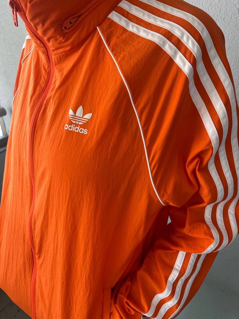 Adidas Jacken: Orange Adidas Windjacke S – Gebraucht aus Zürich von giu_j77x 1