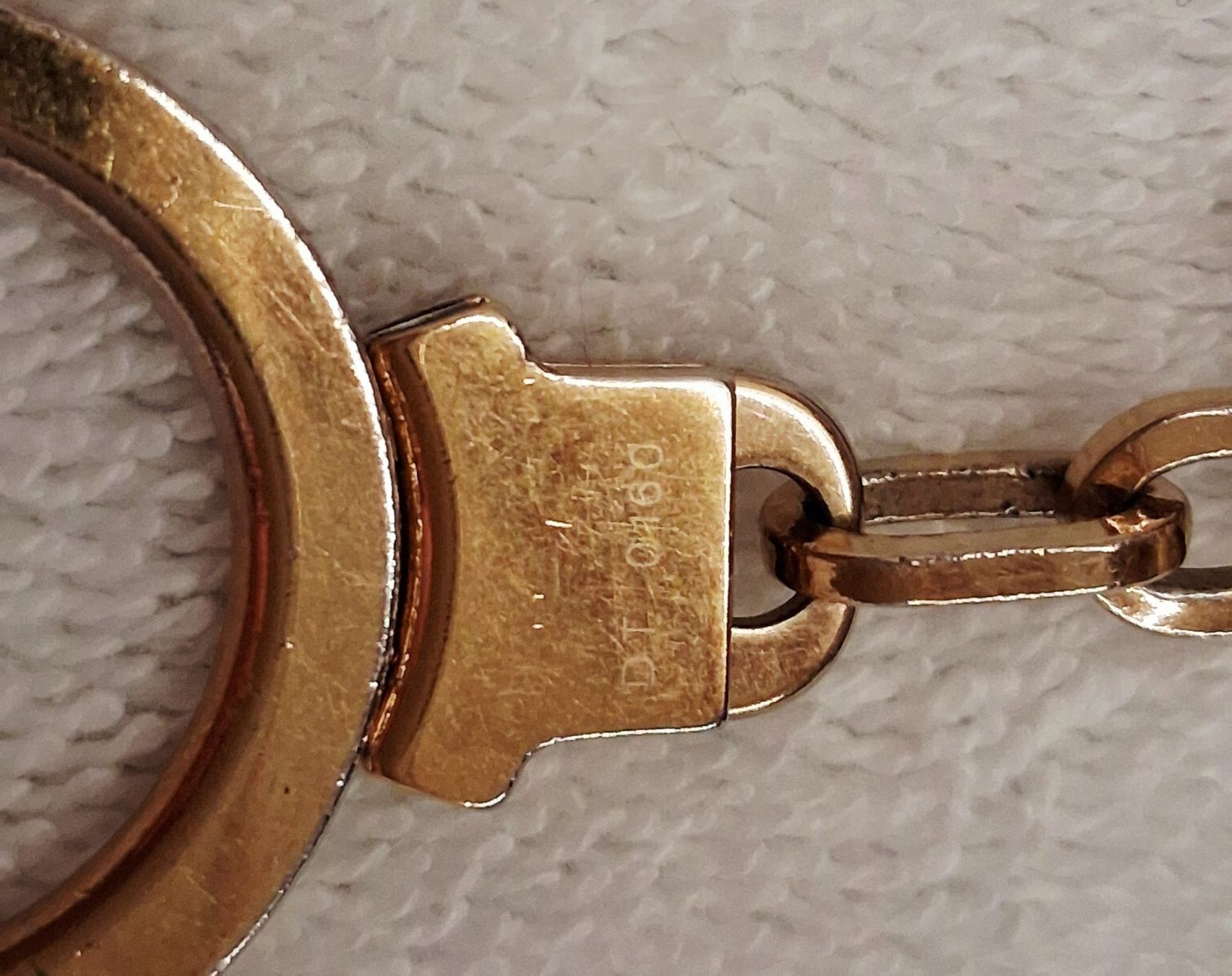 Louis Vuitton Schlüsselanhänger & - bänder: Louis Vuitton Murakami Astropill Key Ring Multicolore Weiss – Gebraucht aus Küttigen von soldolino 6