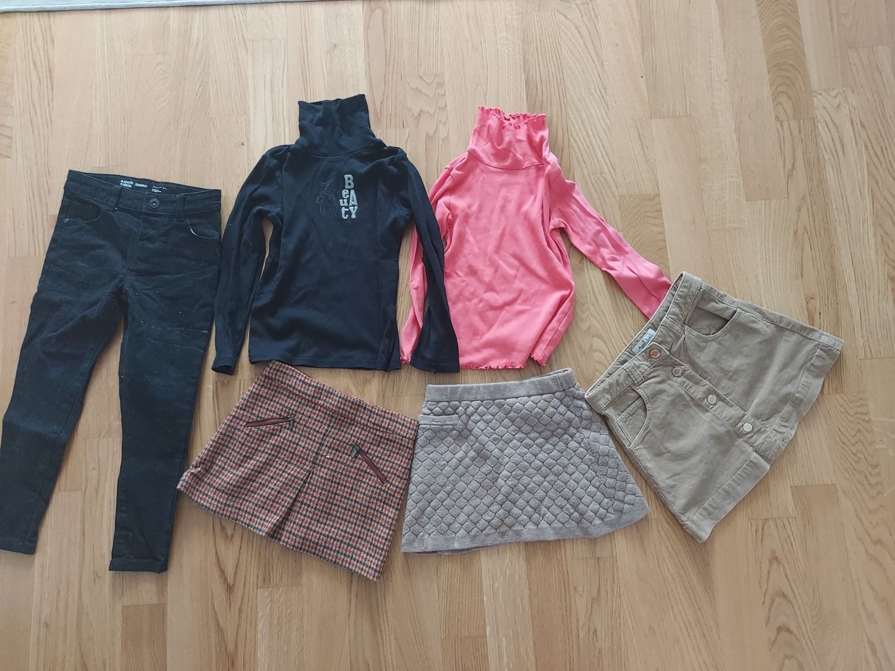 Lotti & Set di vestiti: Kleiderpaket 1 – Usato da Glattpark(Opfikon) venduto da Uthyla