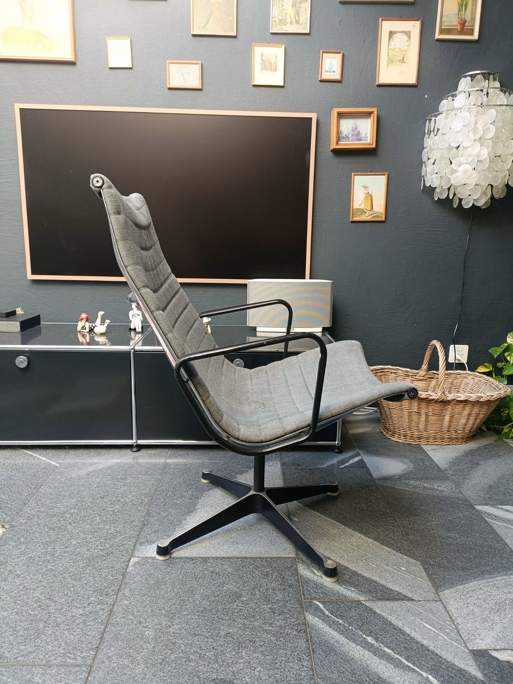 Herman Miller Poltrone: Original Herman Miller Eames EA116 1.Generation – Usato da Schmitten FR venduto da oldtimer82 2