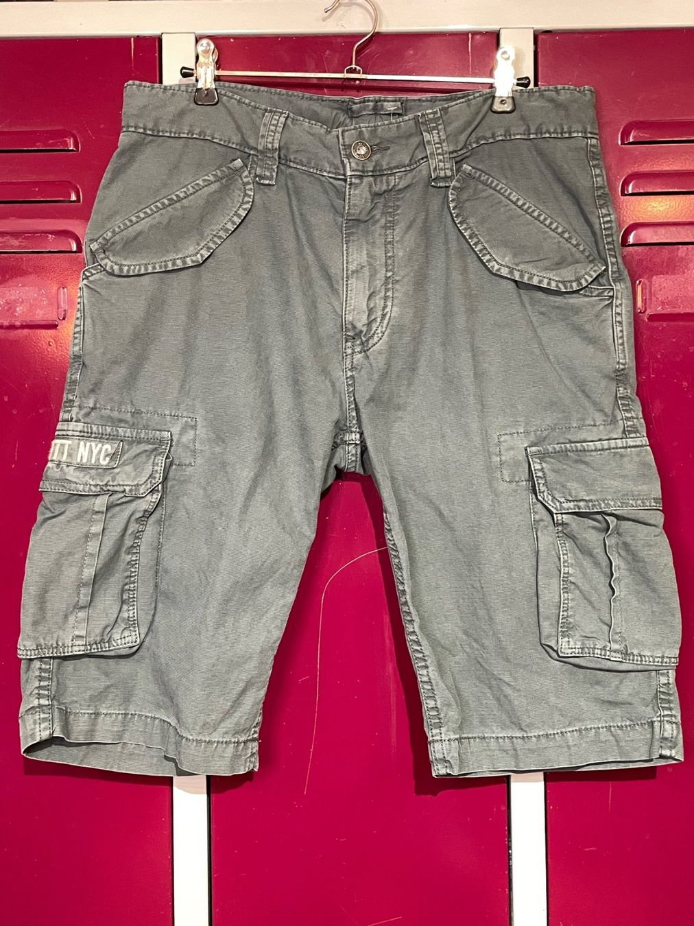 Schott Hosen: SCHOTT BROS. CARGO SHORTS SZ: 31 – Gebraucht aus Cortaillod von Stay_Alive_vintage