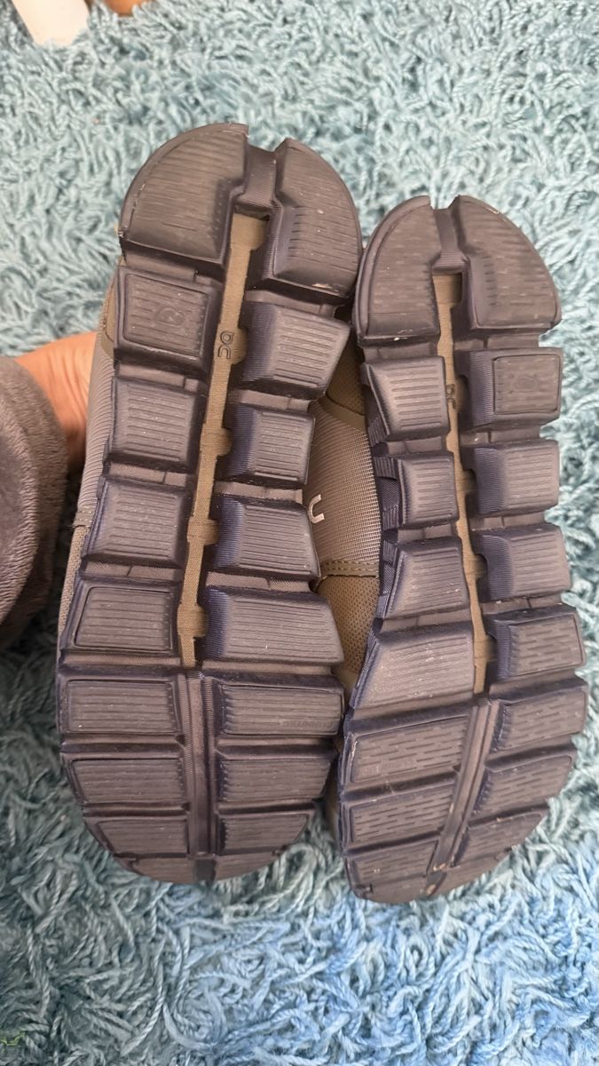 On Scarpe da donna: On Cloud Schuhe EU 40  – Usato da Kloten venduto da liu_65tx 2