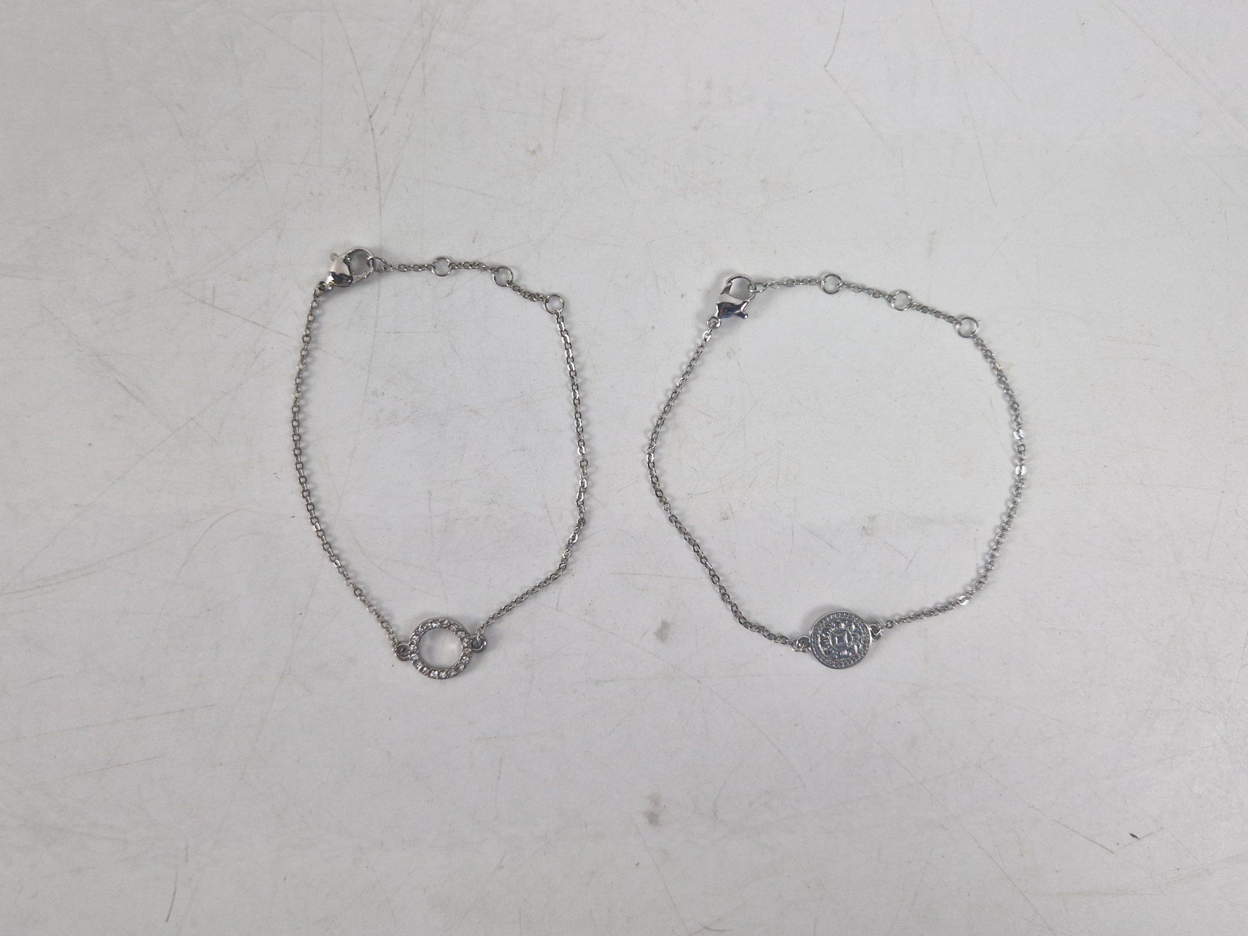 Armbänder & -reifen: Zwei Armketten – Gebraucht aus Muhen von Restwert_Muhen
