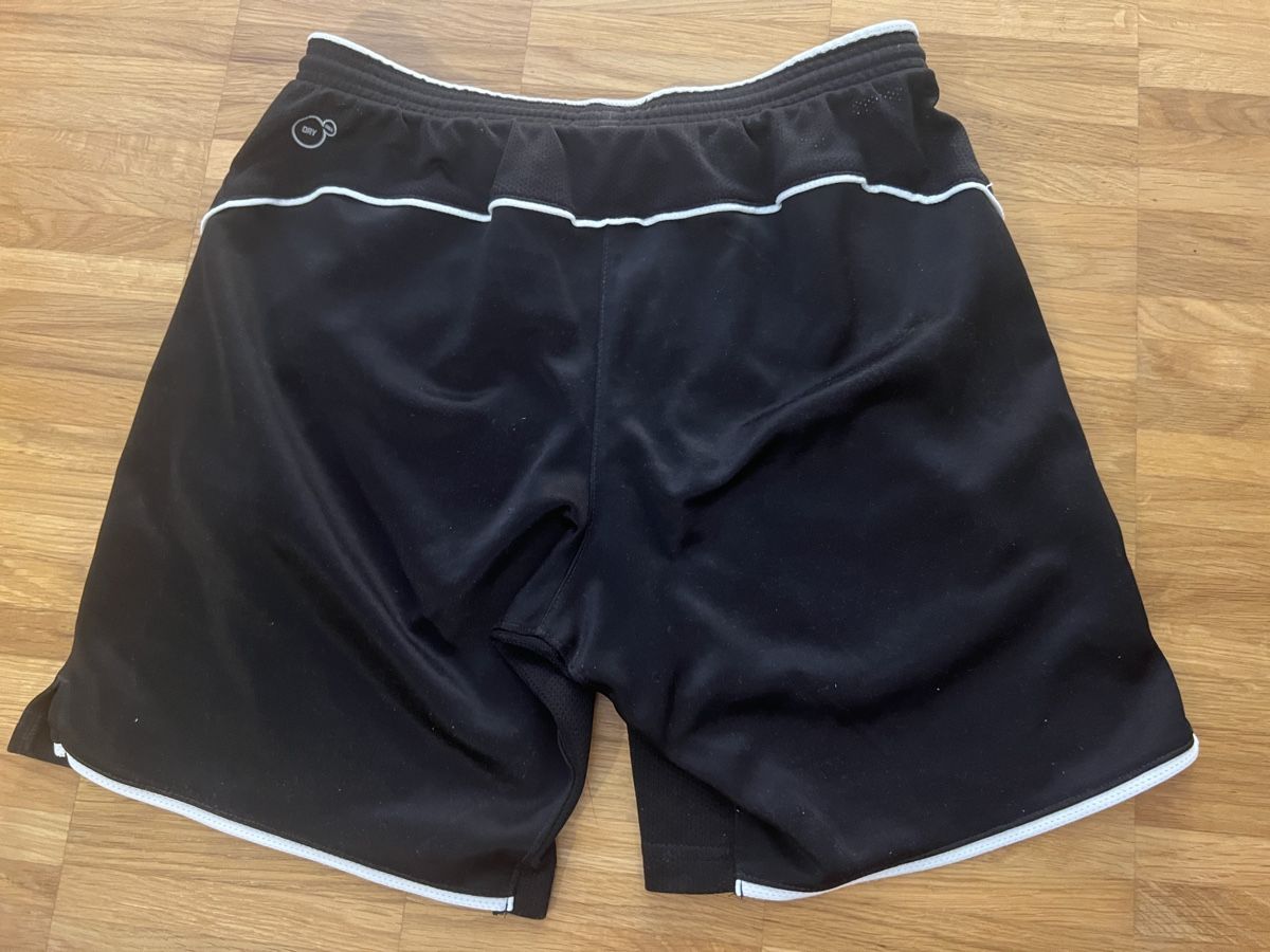 Puma Pantaloni: Puma Shorts – Nuovo (secondo la descrizione) da Weiach venduto da deb_7zrg 1