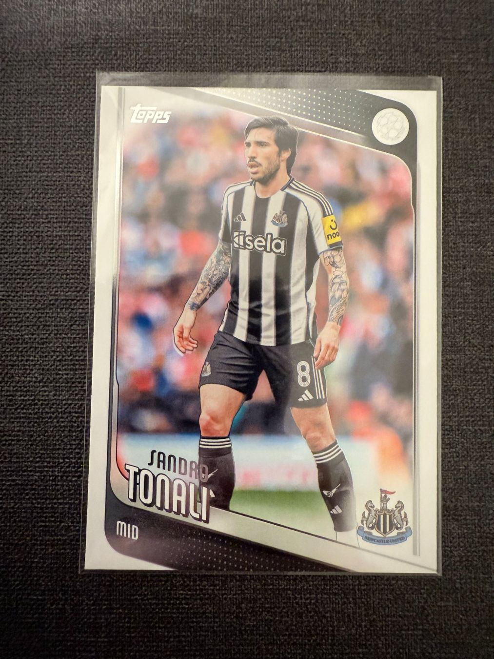 Topps Carte collezionabili: Topps Sandro Tonali Newcastle United – Usato da Burgdorf venduto da Sports_Cards_3400
