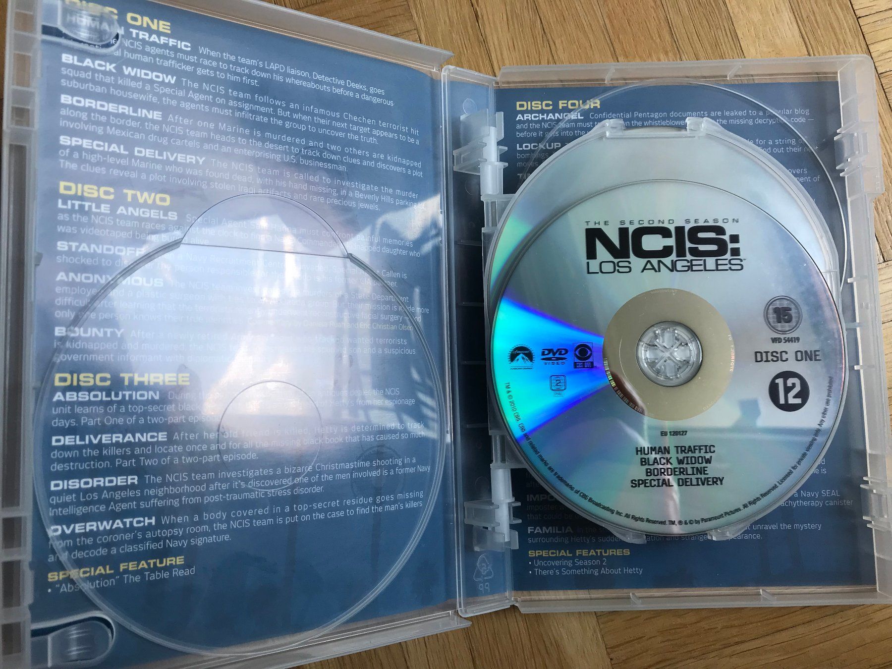 Tutti i DVDs: NCIS: Los Angeles - The Second Season - DVD – Usato da Zürich venduto da Malcom 1