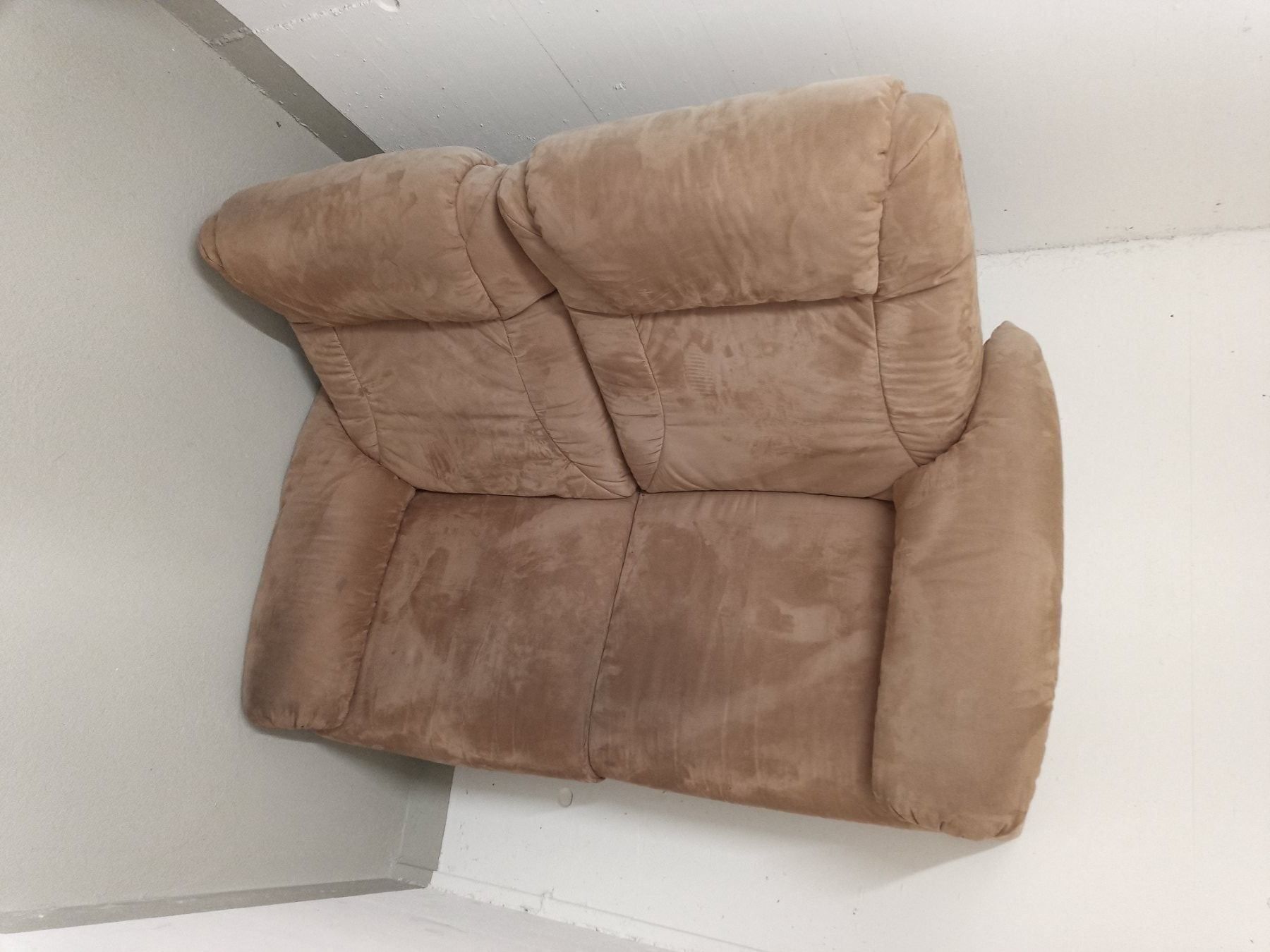 Divani: Sofa Wildleder-Sofa mit Fuss-Schemel – Usato da Zürich venduto da danihell 4