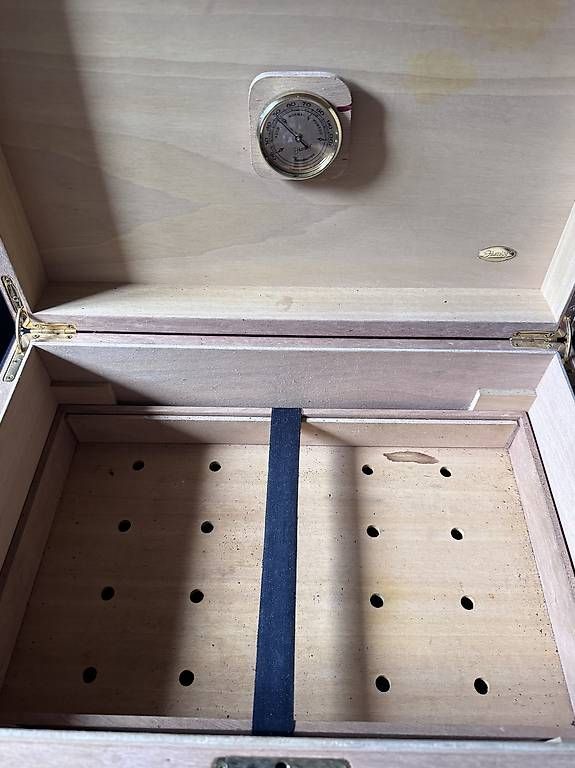 Humidor per sigari: Humidor – Usato da St. Gallen venduto da mel_gg2g 1