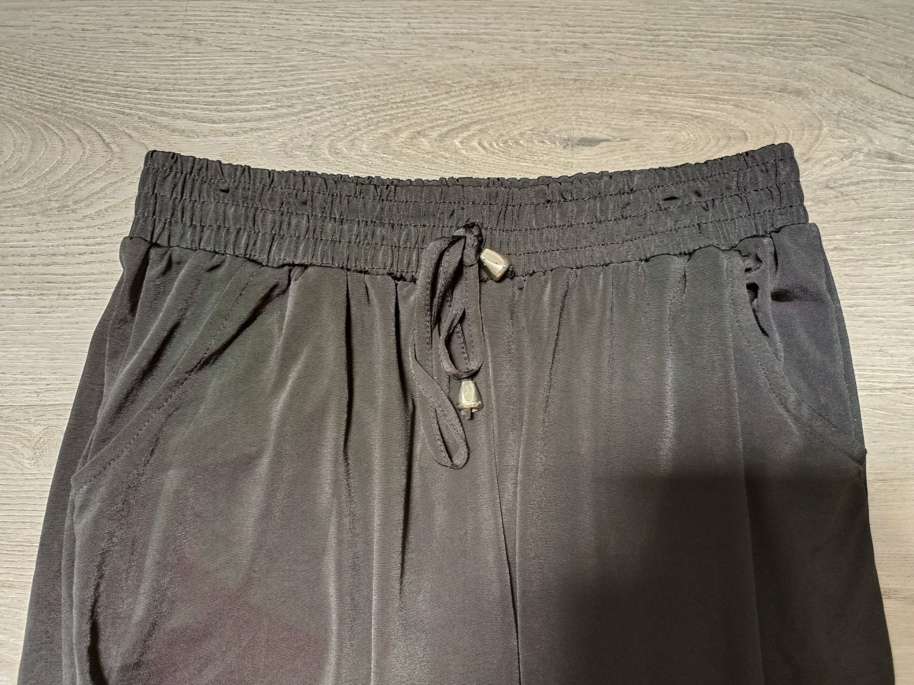 Pantaloni: Leichte Sommerhose M/L – Usato da Bätterkinden venduto da Elefantenzoo 1