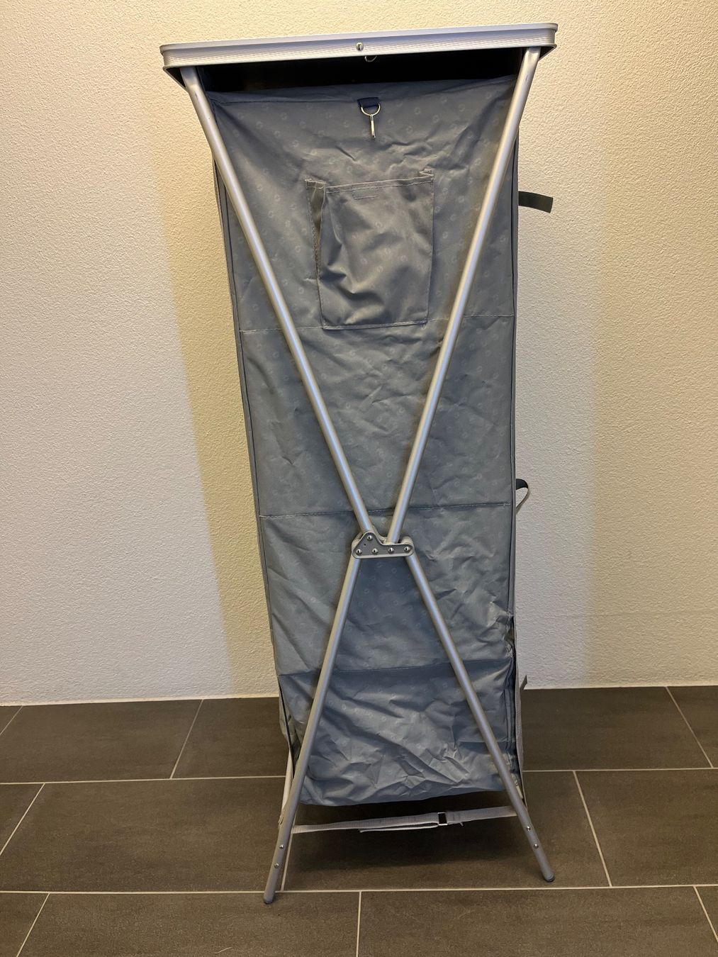 Outwell Armadi: Outwell Hochschrank Bermuda – Usato da Konolfingen venduto da davore 1