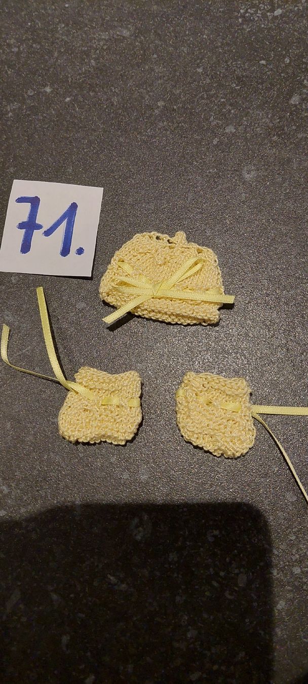 Bambole: Miniatur Puppenkleidli – Nuovo (secondo la descrizione) da Muri AG venduto da nindo1 5