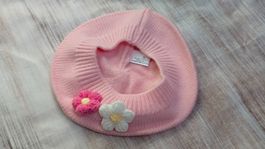 👣 Süsses Strick-Barett mit Häkel-Blumen