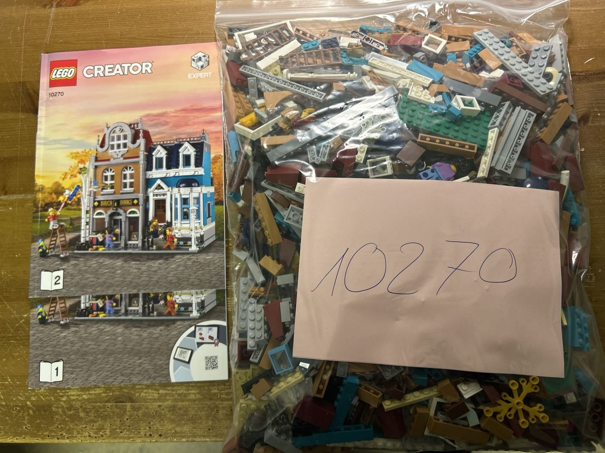 Lego Kit di costruzioni: LEGO Creator Expert 10270 Buchhandlung – Usato da Liestal venduto da Gugu5