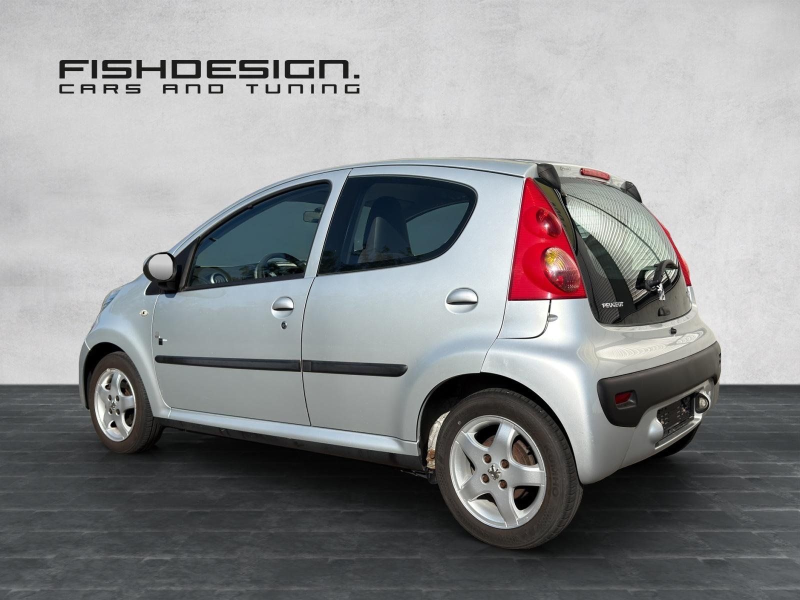 Peugeot Automobili: Peugeot 107 1.0i black&silver Edition – Usato da Tägerwilen venduto da pescatore76 2