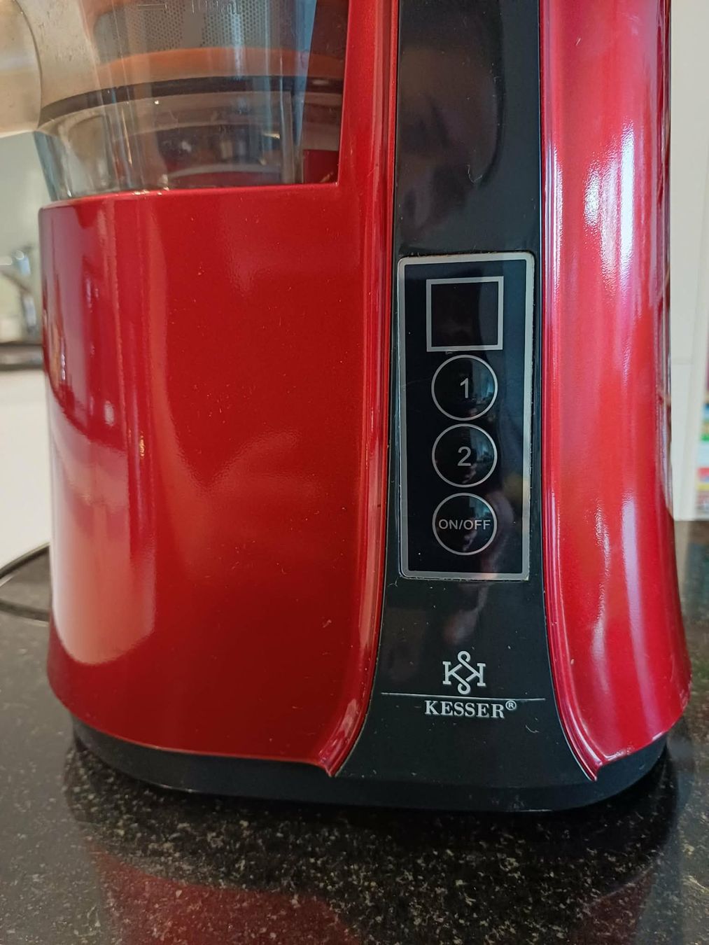 Elettrodomestici da cucina: Kesser Entsafter - Rot – Usato da Wil SG venduto da Berg1-Bob 1