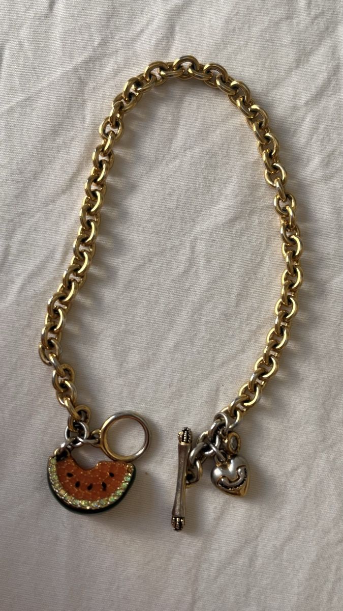 Bracciali & Braccialetti: Bracciale con ciondolo anguria e cuore – Usato da Lugano venduto da yul_fhg2 4