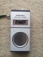 Micro Cassette Recorder Honeybell mit Etui (defekt) 