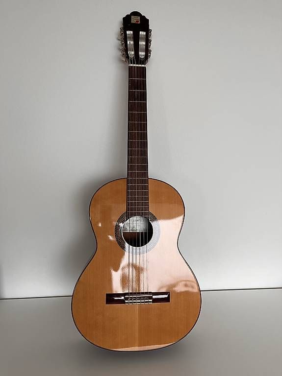 Instruments de musique: Gitarre Alhambra – D'occasion à Luzern par flo_db5q