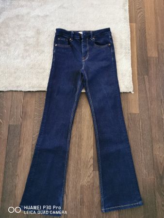 Zara Jeans Flared, Dunkelblau, Gr 34, Neuwertig