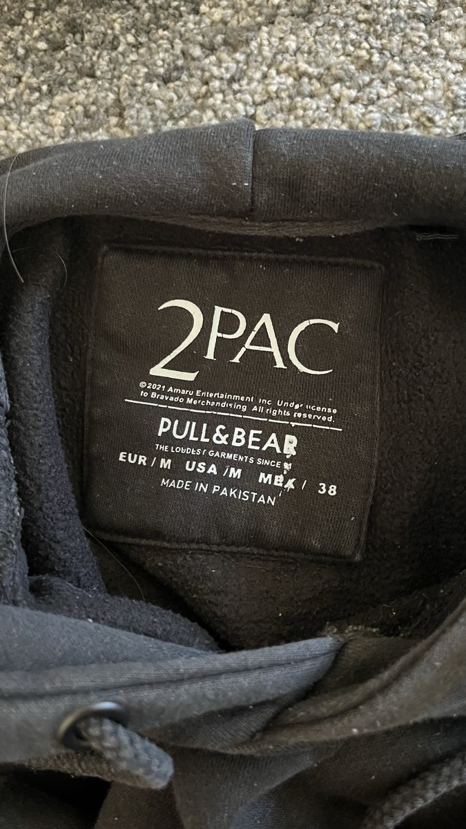 Pull&Bear Maglioni & Felpe: Pull&Bear x 2Pac Hoodie – Usato da Bern venduto da vas_9gq2 2
