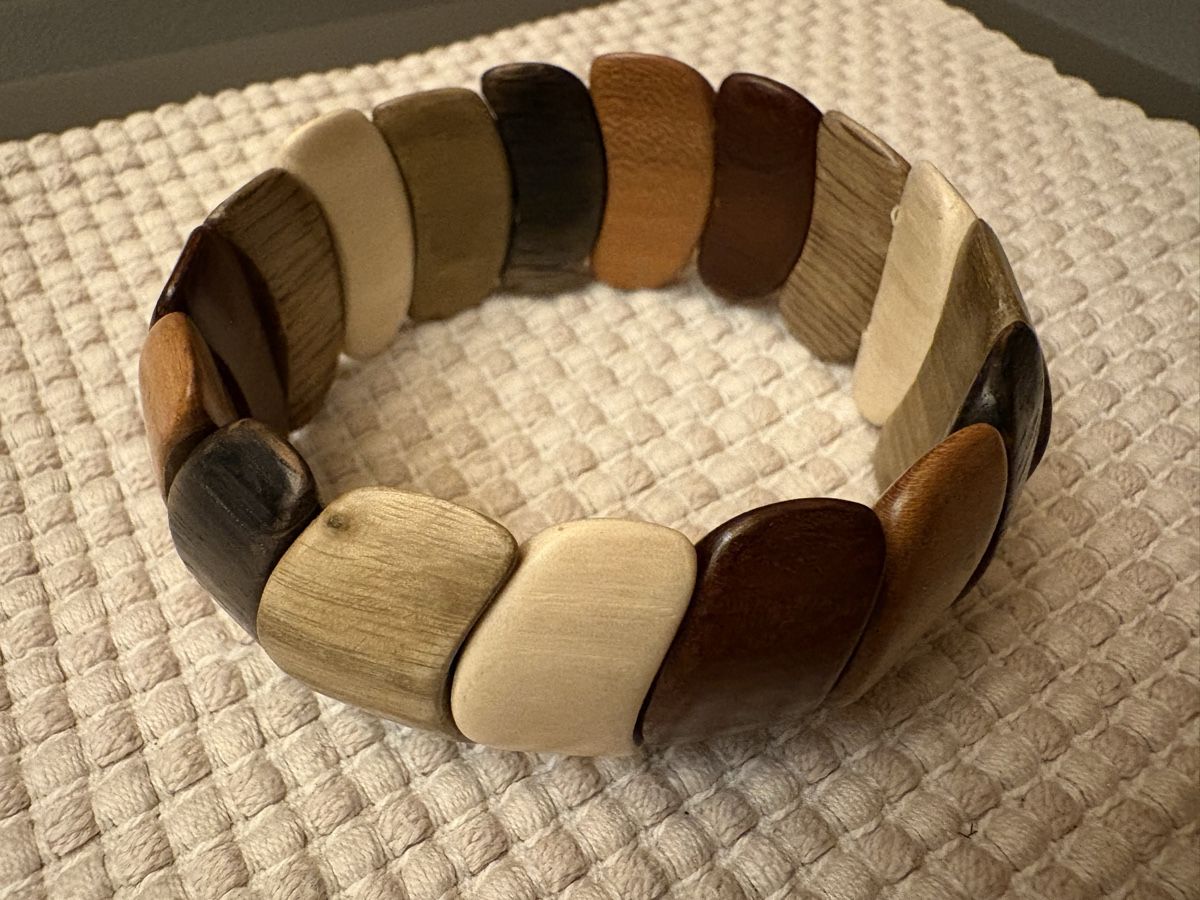 Armbänder & -reifen: Armband Armkette aus Holz – Neu (gemäss Beschreibung) aus Rümlang von baselsale1