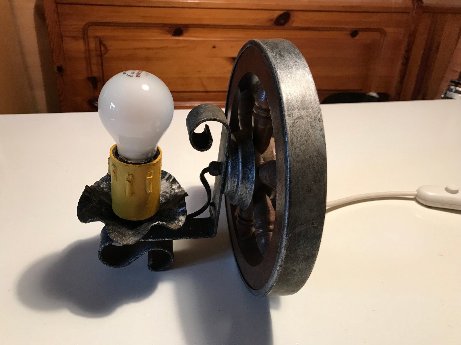 Lampade: Applique décorative avec roue en bois – Usato da Ste-Croix venduto da mjmg 3