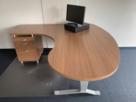 Bureau d'angle design avec caisson