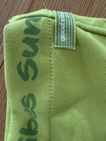 Lime Hoodie Gr. 38 mit Städte-Print – Top Zustand! (53)