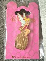 Pin's Disney rare, Clochette sur ananas, Disneyland Paris