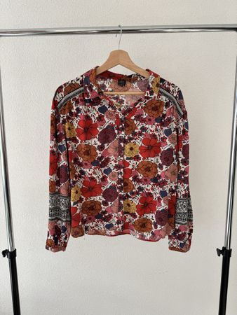 Bluse mit Blumen von Little Miss, S