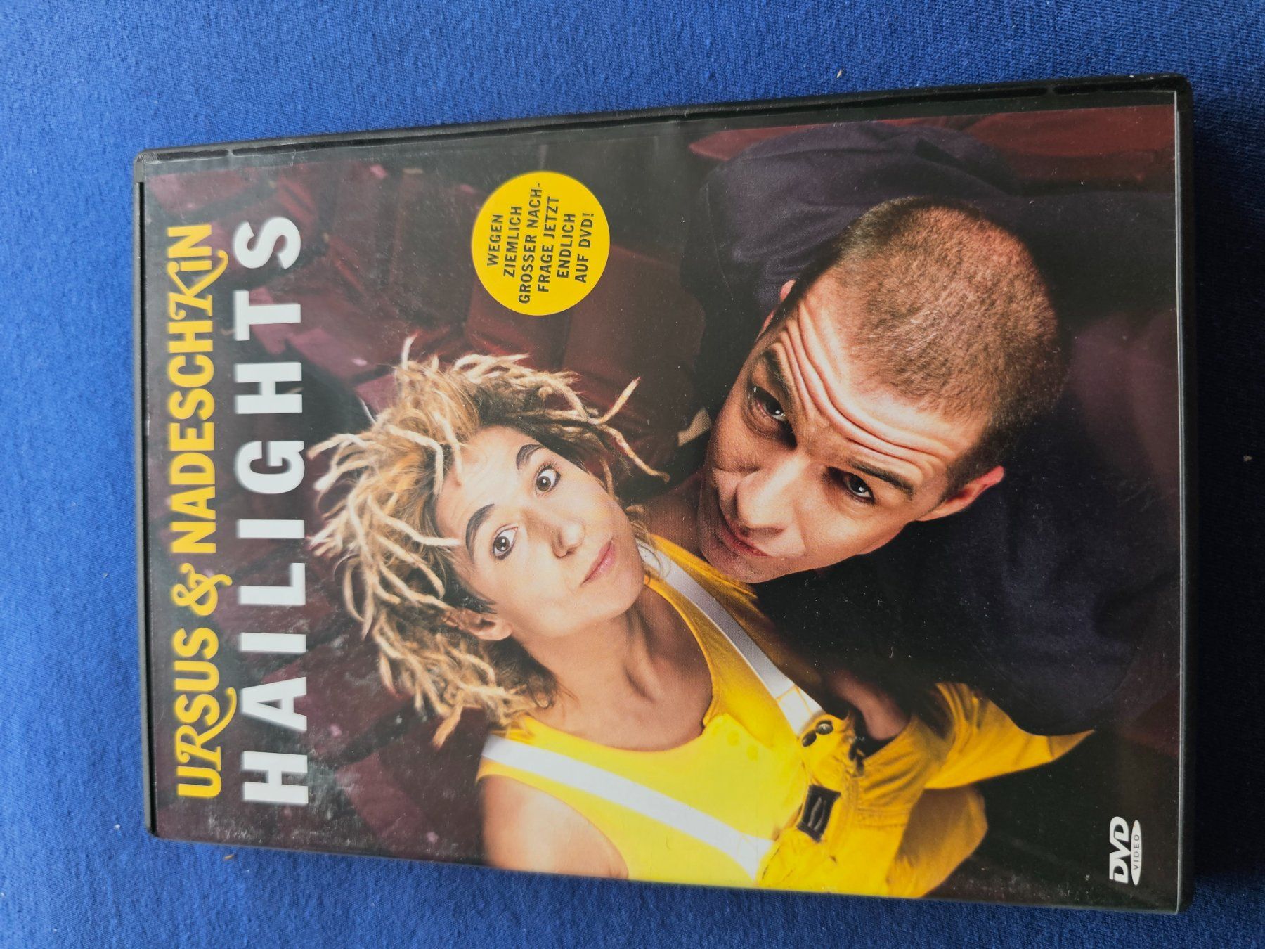 Tutti i DVDs: Ursus&Nadeskin-Hailights/comedy/dvd – Usato da Bremgarten AG venduto da musiccollector