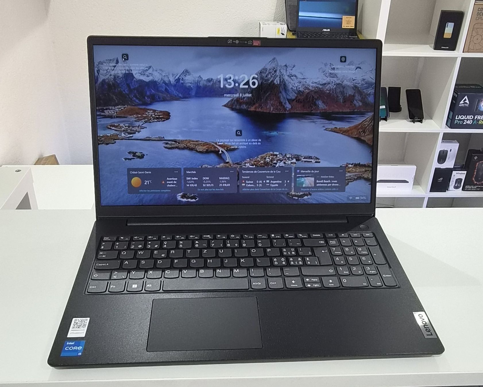 Lenovo Portables: Lenovo V15 Gen2 – D'occasion à Chatel-St-Denis par Teck7 1