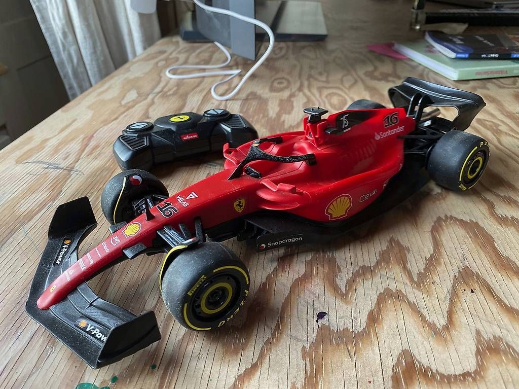 Modellautos: Rastar RC F1 Ferrari 75 1:18 – Gebraucht aus Knutwil von Momon